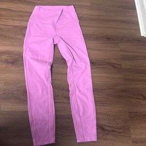 Lululemon wunder under pinkish purple size 4 like new